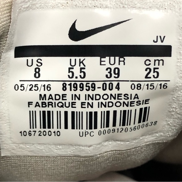 Nike Darwin Women’s Light Gray Sneakers Size 8 - Picture 14 of 14